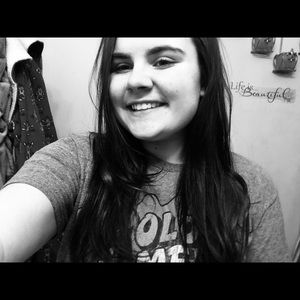 Meet your Posher, Anna